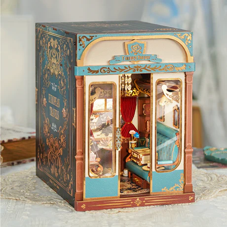 European Travels – Infinity Train Cabin Book Nook Kit - Image 8