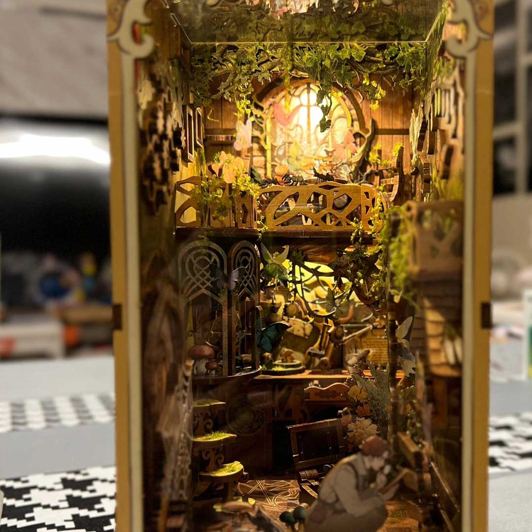 Insect Story DIY Book Nook Bookshelf Insert - Image 29