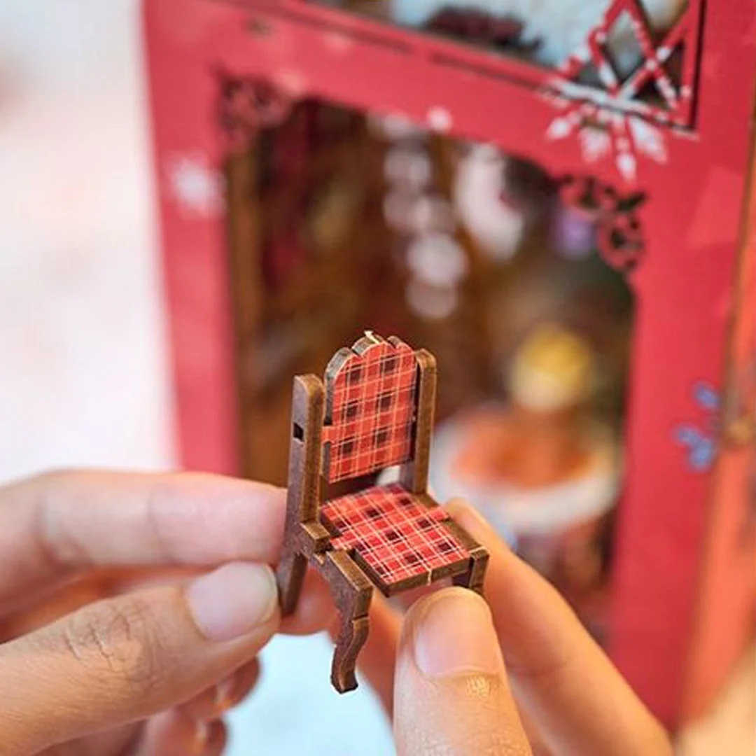 Merry Christmas DIY Book Nook Bookshelf Insert - Image 10