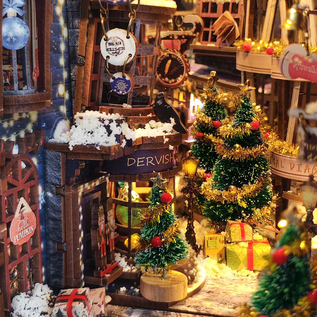 Merry Christmas Diagon Alley DIY Book Nook Shelf - Image 10