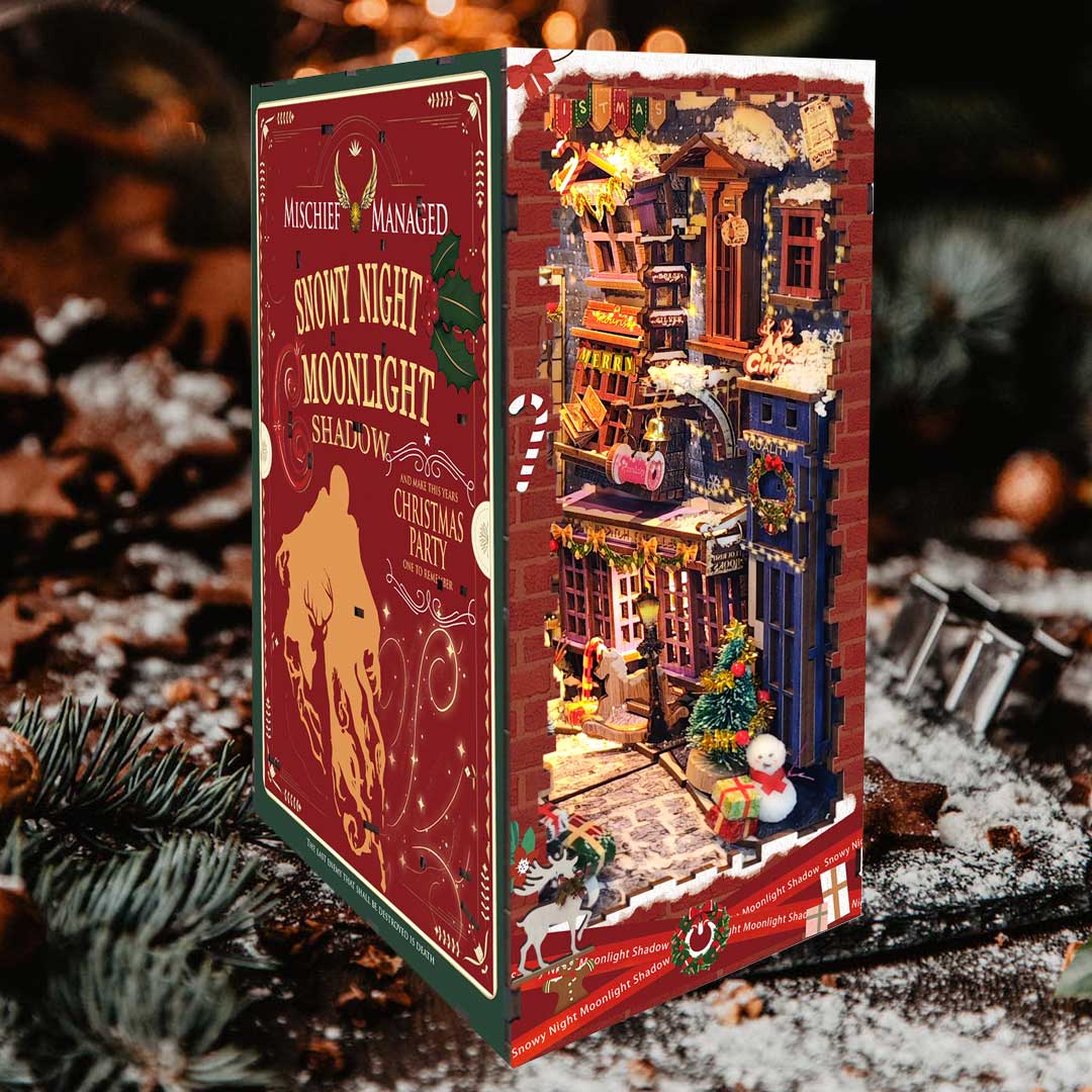 Merry Christmas Diagon Alley DIY Book Nook Shelf - Image 8