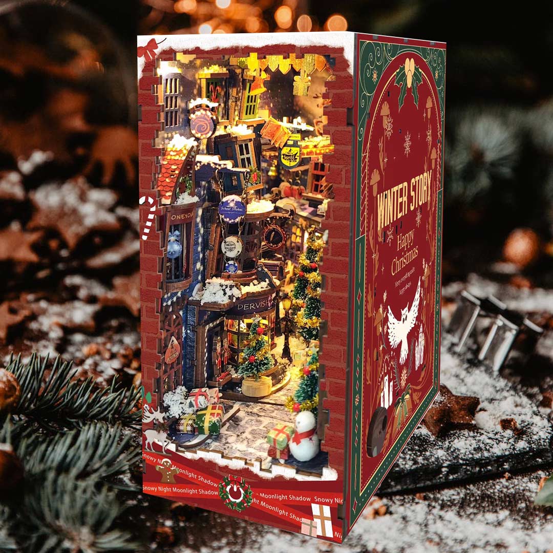 Merry Christmas Diagon Alley DIY Book Nook Shelf - Image 9