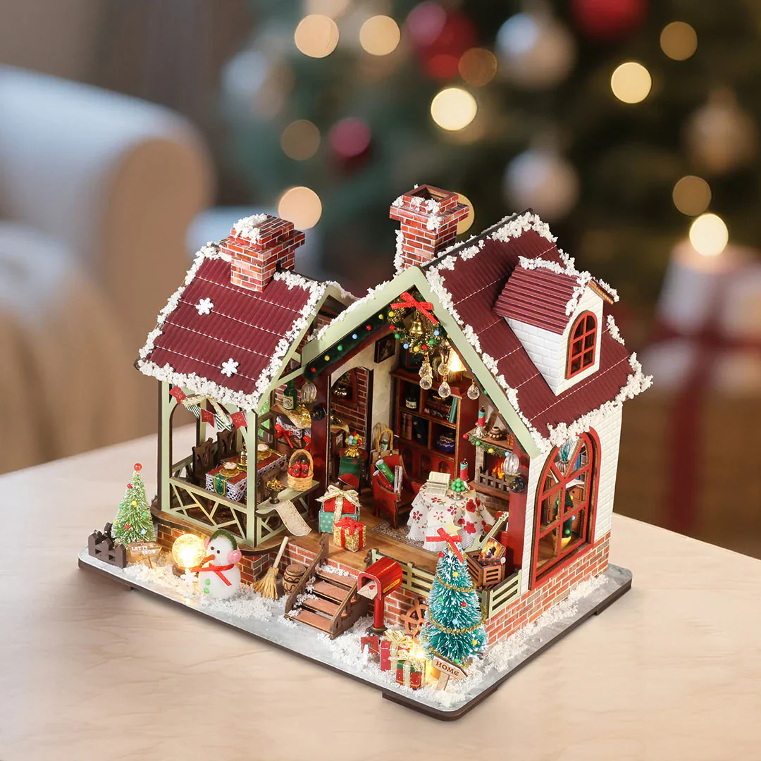 Warm Christmas Lodge – DIY Miniature House Kit - Image 4